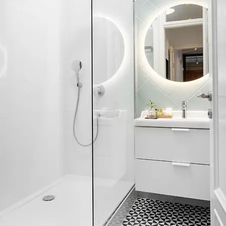 Lux White Rooms فندق مبيت وإفطار *